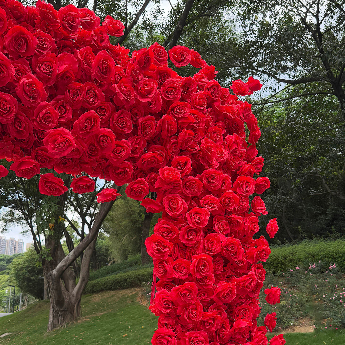 Aliflowers 5D Red Rose Fabric Floral Arch Backdrop for Wedding & Party Decoration GM009