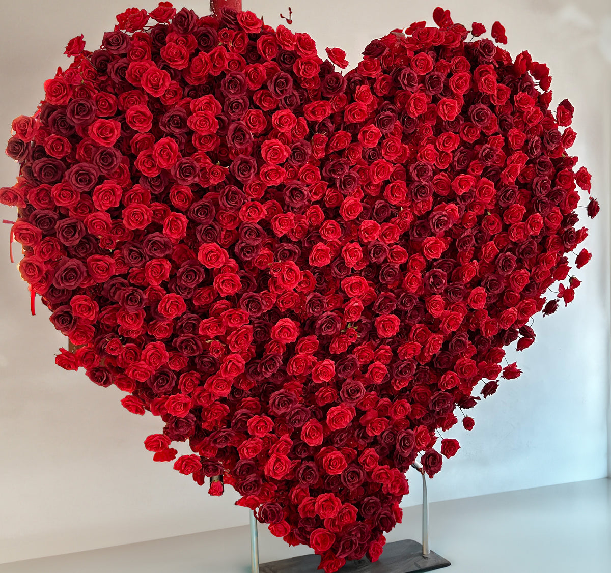 Aliflowers 5D Heart Shaped Red Rose Wall Fabric Curtain Floral Backdrop Wedding Party Proposal Decor ALFAH011