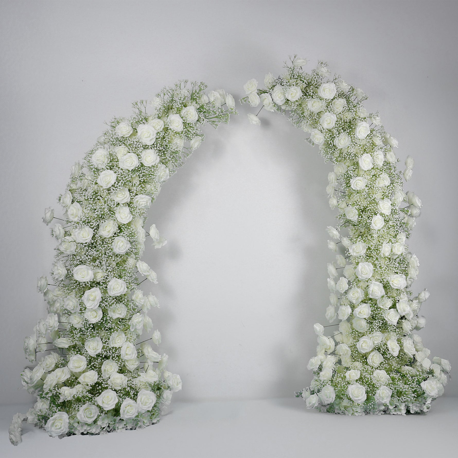 aliflowers-white-rose-baby's-breath-wedding-floral-arrangement-event-horn-arch-decor