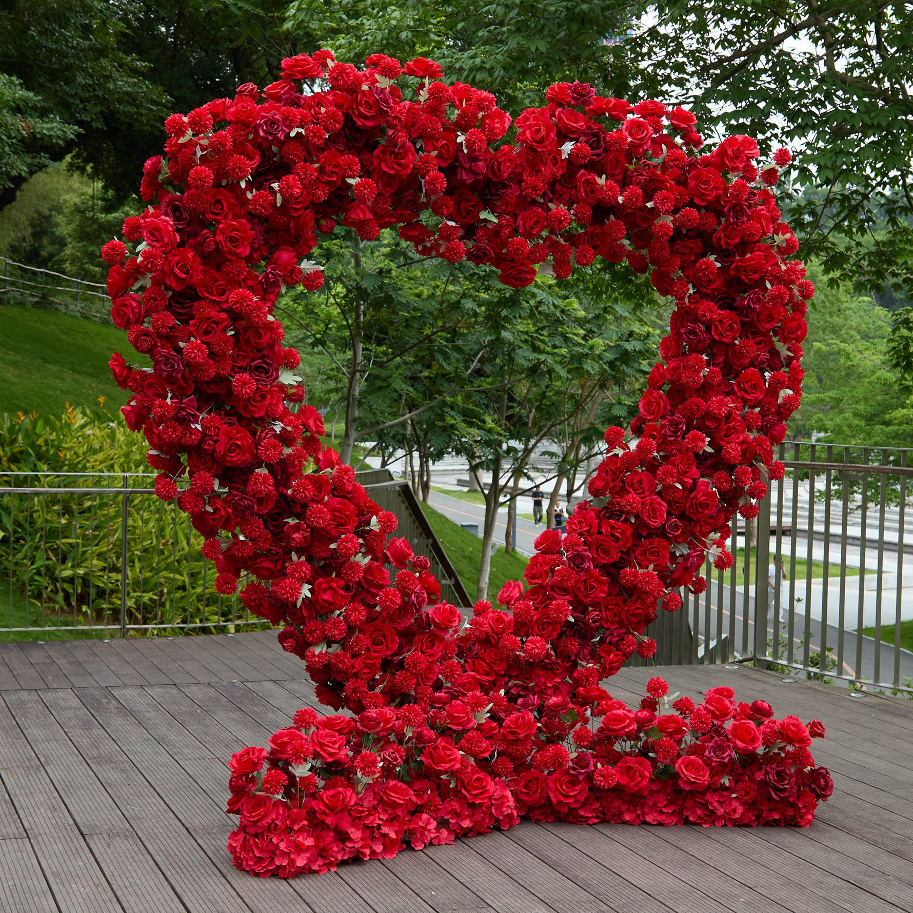 Aliflowers Artificial flower 5D Red Rose Valentine's Day Heart Arch ALFAH004